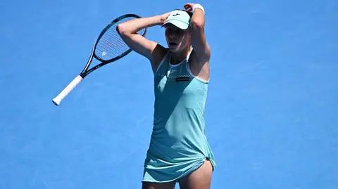 Wyrzuciła rakietę, złapała się za głowę. Zobacz piłkę meczową Linette