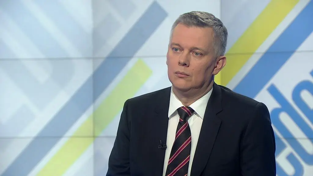 Polacy i opozycja powinni sprawy wziąć w swoje ręce