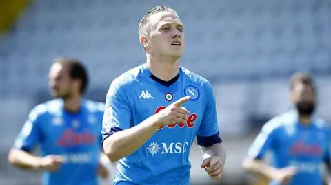 Strzelecki rekord Zielińskiego. Napoli wiceliderem