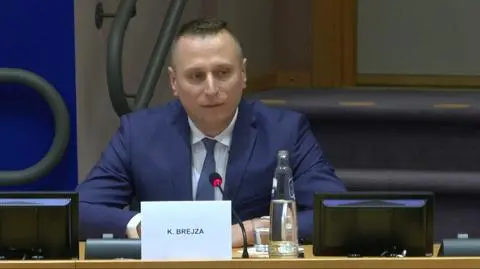 "Brak jakichkolwiek bezpieczników pozwolił władzy bezkarnie skorzystać z cyberbroni Pegasus"