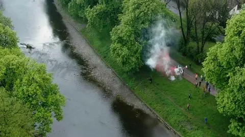 Pokazywali czerwone kartki rządzącym na granicy. Twierdzą, że zniesienie kwarantanny nie wystarczy