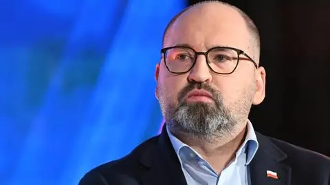 "Zaspokajanie oczekiwań" obcego rządu. Poseł KO: to zdrada