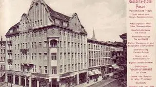 Reklama hotelu przy ul