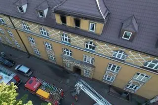Pożar na poddaszu kamienicy w Białogardzie