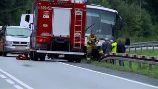 Aktualnie czytasz: Zderzenie z autobusem. Nie żyją dwie osoby, ciężko ranne dzieci 