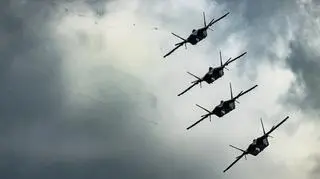 Chińskie myśliwce J-20