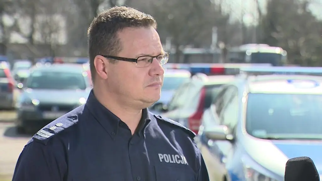 Ciarka przeprasza dziennikarkę do której mieszkanie weszła policja