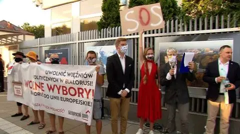 Pikieta przed ambasadą Białorusi w Warszawie