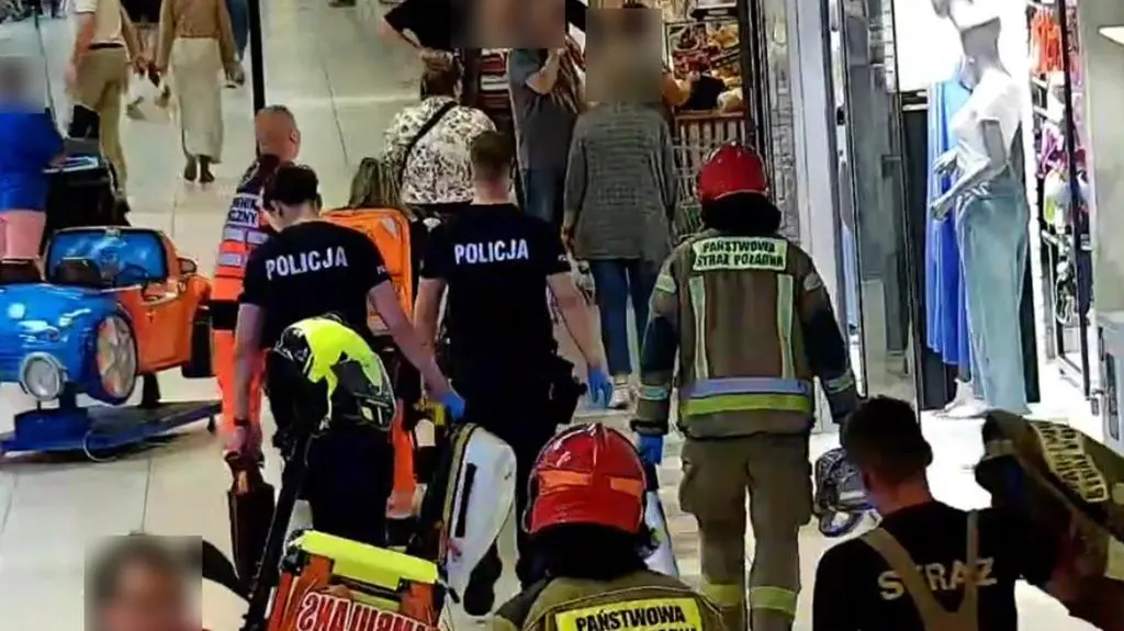 Akcja ratunkowa w centrum handlowym