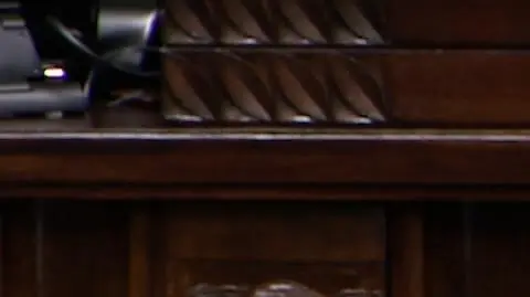 Jacek Urbaniak (KO): gdyby położyć pakiety wyborcze jeden na drugim, to wieża Sasina miałaby prawie 30 km