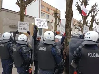 W Hajnówce protestowano przeciwko VI Hajnowskiemu Marszowi Pamięci Żołnierzy Wyklętych