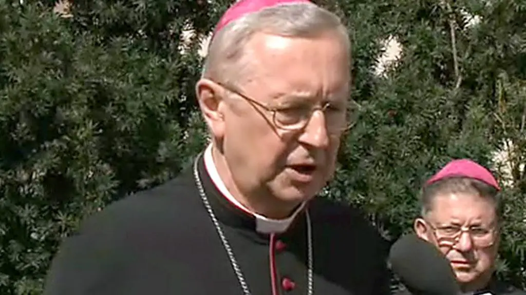 Abp Gądecki o uchodźcach: każda parafia powinna przygotować miejsce