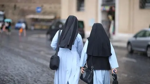 Dwa klasztory zamknięte z powodu wirusa