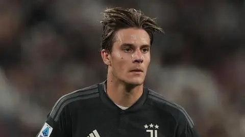 Media: Juventus chce przedłużyć kontrakt z zawieszonym piłkarzem