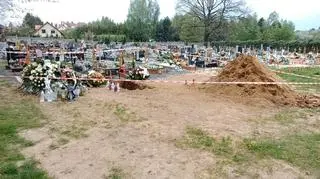 Niewybuch odkryty na cmentarzu