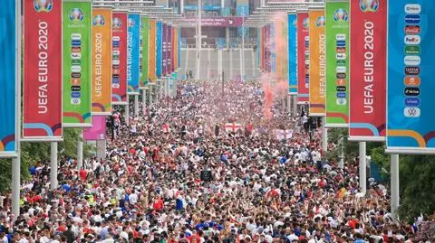 Chaos i próba wdarcia się na stadion. Szał przed finałem Euro 2020