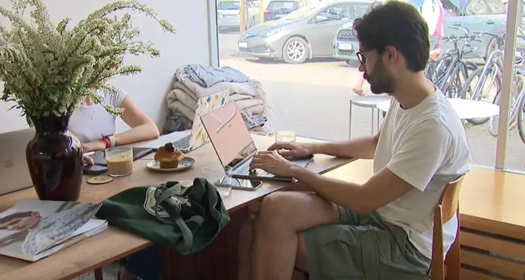 Restauratorzy mówią "nie" użytkownikom laptopów
