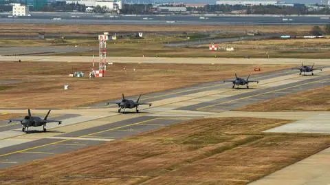 Korea Północna grozi "zdecydowanymi i przytłaczającymi" środkami wojskowymi