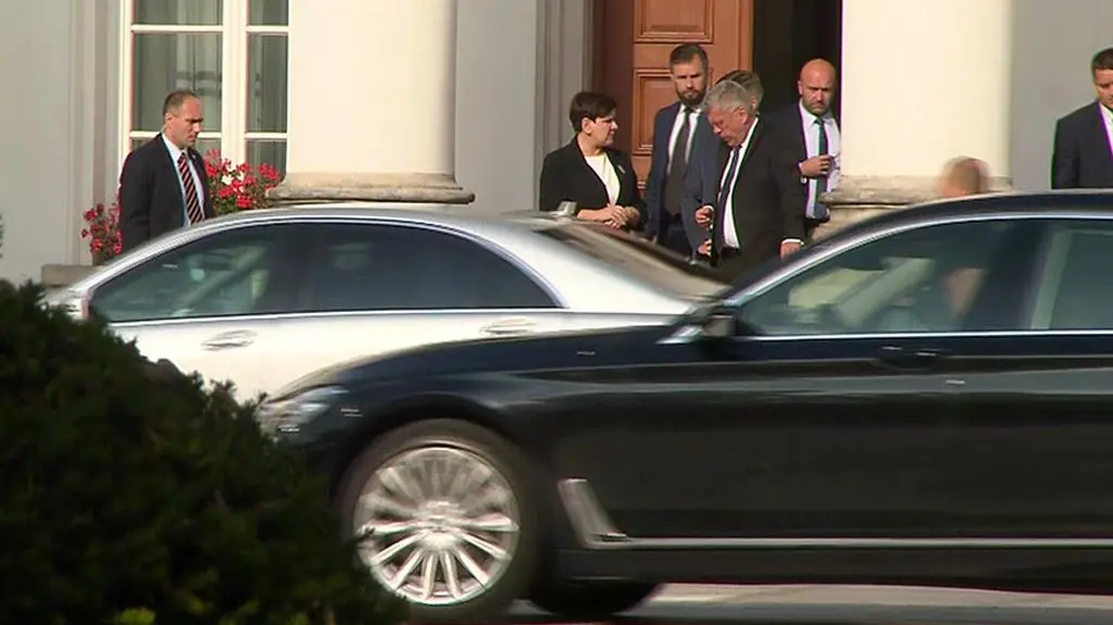 Półtoragodzinne spotkanie premier i marszałków u prezydenta