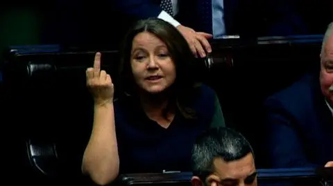 Posłanka na froncie