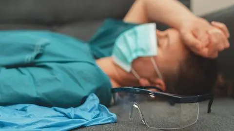 Pracujesz w nocy? Jesteś rodzicem niemowlęcia? Oto przepis na drzemkę idealną
