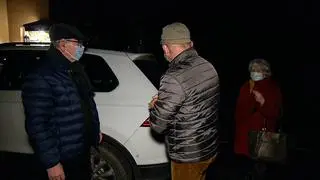 Małżeństwo z Tarczyna wyrusza na szczepienie do Wałbrzycha