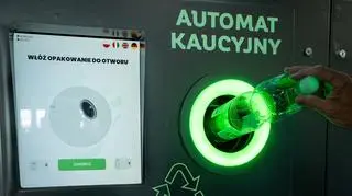 Surowiec z butelkomatu gorszy niż z żółtego kontenera? "Konsumenta to nie obchodzi"