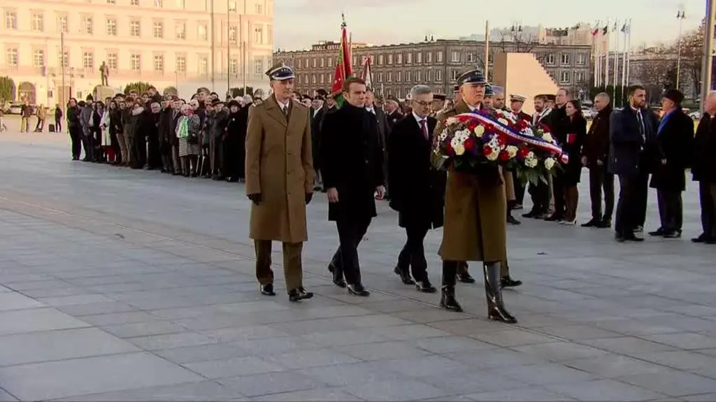 Emmanuel Macron złożył wieniec na Grobie Nieznanego Żołnierza