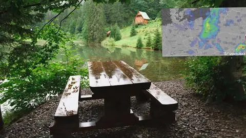 Chłodno jak na lato, miejscami zaledwie 17 stopni. Oprócz tego deszcz i burze