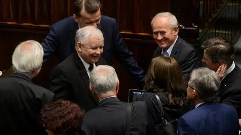 PiS wycofuje się z podwyżek