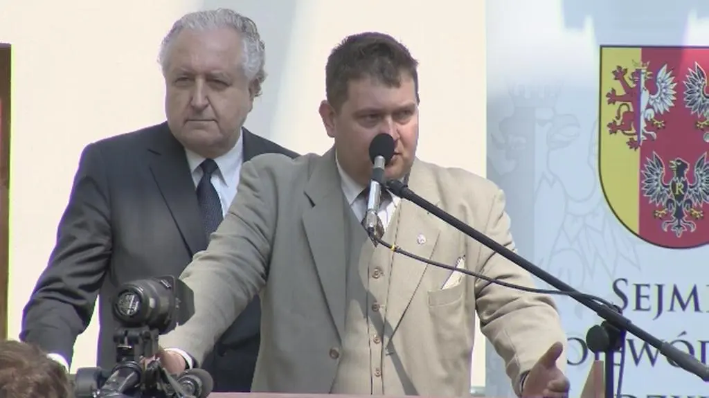 Jest pan tutaj persona non grata. Radny zabrał mikrofon