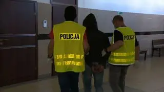 Areszt dla 39-letniego mężczyzny, który omal nie potrącił znajdujących na przejściu pieszych