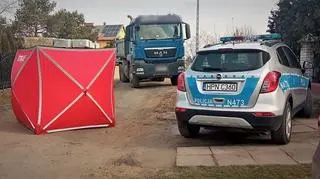 74-latek został potrącony przez śmieciarkę, zginął na miejscu