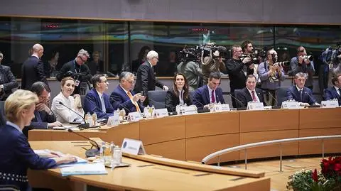 Co, jeśli weto? "Uderzono by pałką wszystkie społeczeństwa krajów członkowskich"
