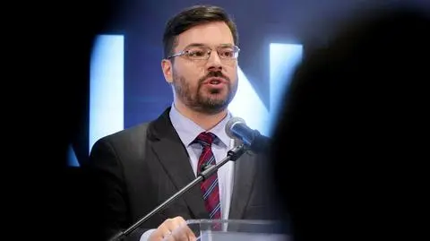 "Minimalna emerytura dla Ukraińców po jednym dniu pracy w Polsce"? Co pominął poseł Tyszka