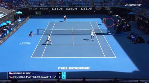 Cuda w meczu Polaka. Trafił w kort, ominął siatkę