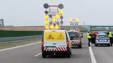 Zauważył, że kierowca jadący autostradą pije piwo