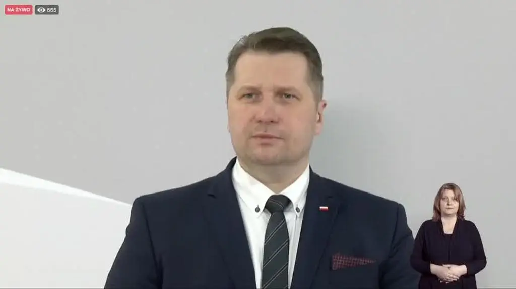 Minister Czarnek zapowiada wsparcie psychologiczne dla uczniów