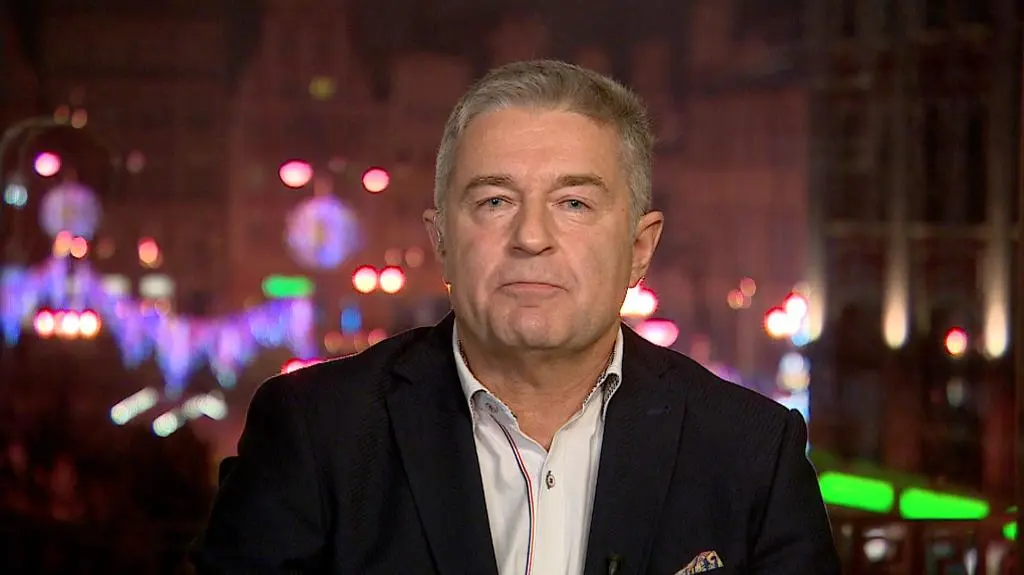 W dłuższej lub krótszej perspektywie polecą kamienie