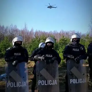 Polska policja na granicy z Białorusią