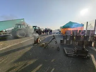 Protest rolników na autostradzie A2