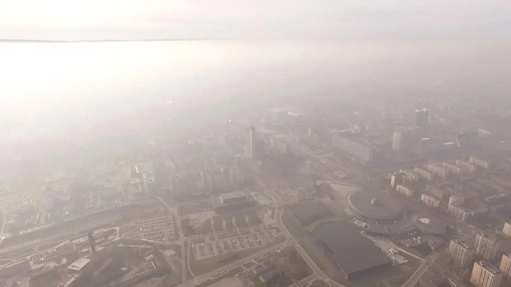 Polskie miasta duszą się smogiem