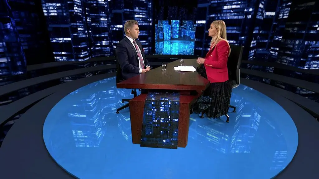 Matczak: dziwnym trafem KRS we wszystkim zgadza się z władzą