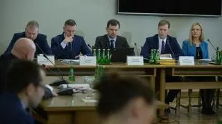 Byli funkcjonariusze ABW przed komisją ds. Amber Gold