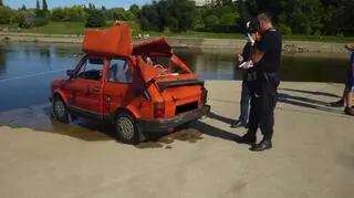 W samochodzie była siekiera 