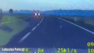 Ostrzegał innych kierowców przed policją, sam nie miał prawa jazdy