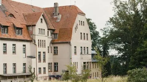 Elektrowstrząsy i zastrzyki tak bolesne, że dziecko "nie mogło nogami ruszać". Tak wyglądał pobyt w ośrodku 