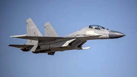 Chiński myśliwiec Shenyang J-16