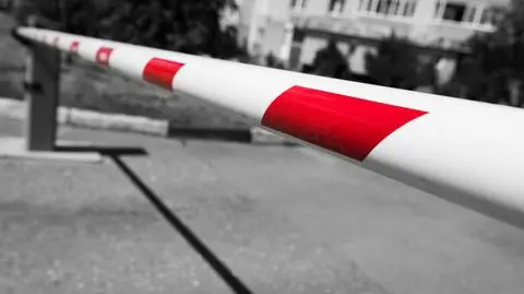 Pijana dróżniczka nie opuściła szlabanu