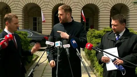 Przerwana konferencja, pytania o majątek ministra Szumowskiego i wiadomość "od Sławomira Neumanna"